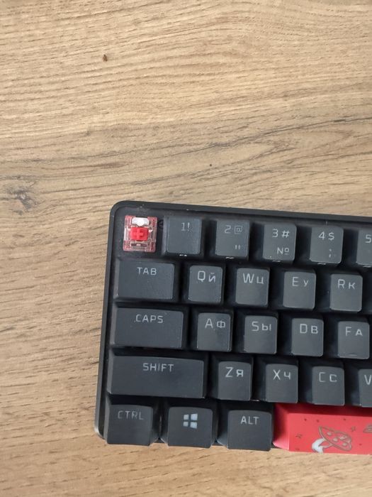 Продам клавиатуру HyperX Alloy origins 65