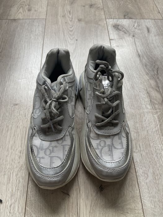 Продам женские обувь