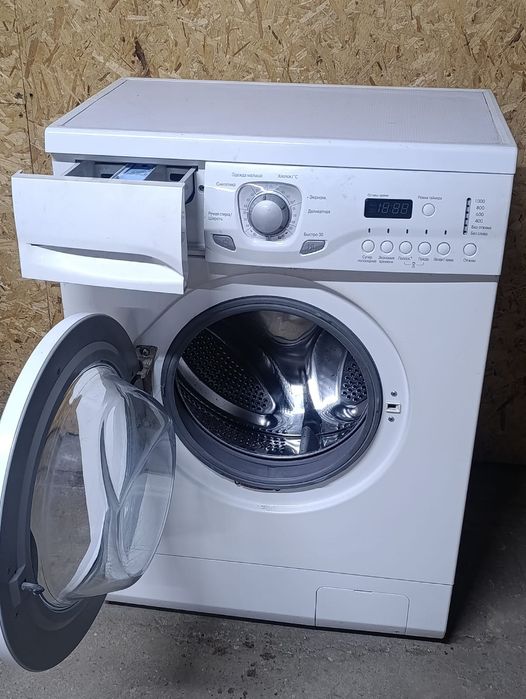 Стиральная машина автомат