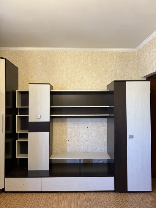 Продам шкаф стенку б/у