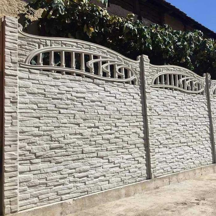 Gard din Beton Placi, stalpi Jaluzea,Piatra,Lemn