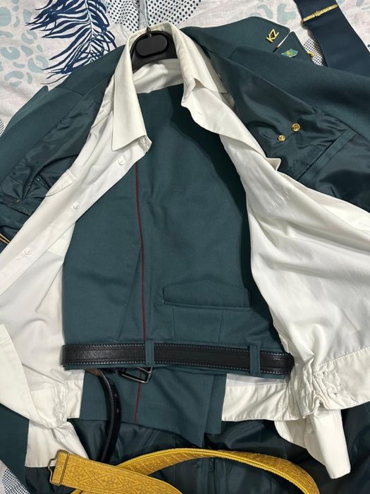 Парадный форма с этикетком