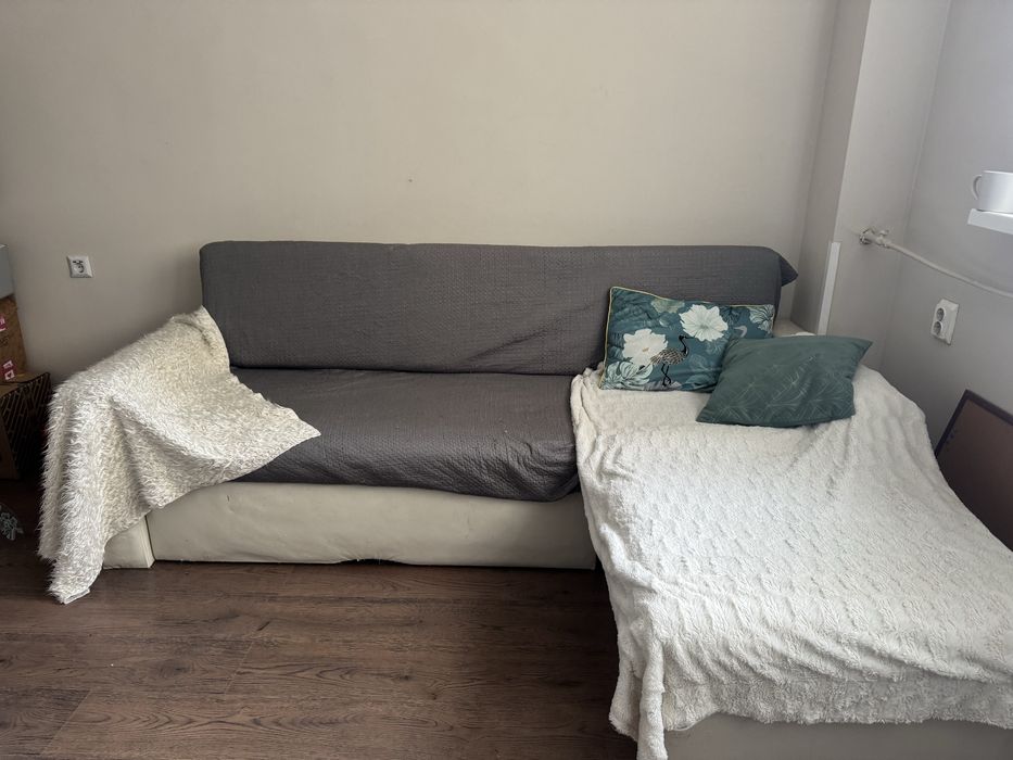 Подарявам диван