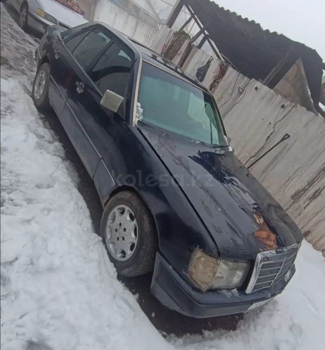 Продам Мерс 124 на ходу