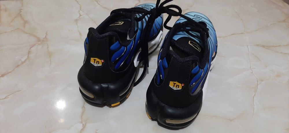 Nike Air Max Plus OG Hyper Blue, mar. 42 sau 42,5
SKU: DX0755-001