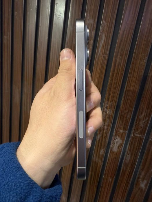 Продам Айфон 15про 128гб