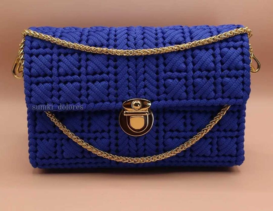 Сумочка на цепочке