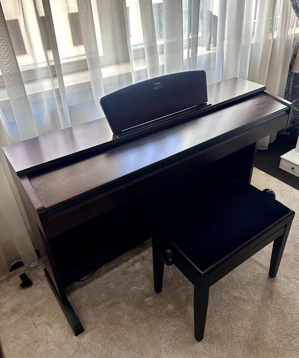 Pian Yamaha YDP-140 Arius – 88 clape GH, 3 pedale, stare excelentă