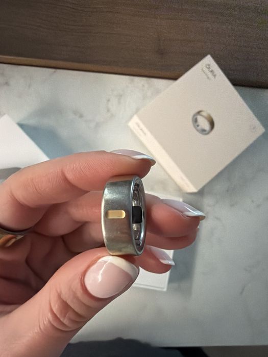 Oura ring 4 size 7