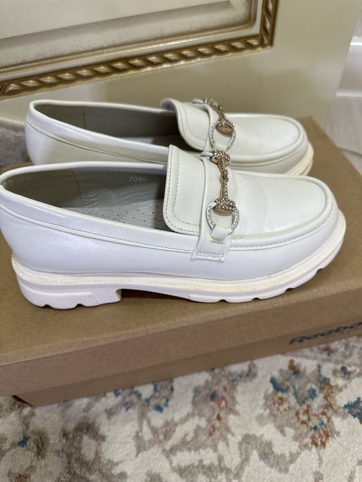 Детские туфли