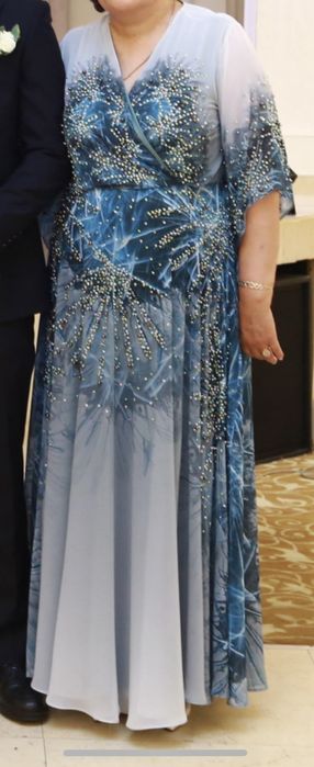 Вечернее платье в идеальном состоянии