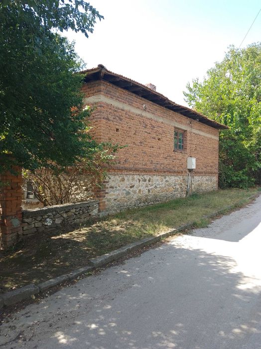 Продава се Къща в с. Клокотница, Област Хасково - 144 кв.м за 354 €/кв.м - Снимка #2