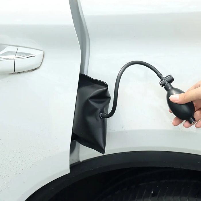 Perna deblocare auto , deschidere auto