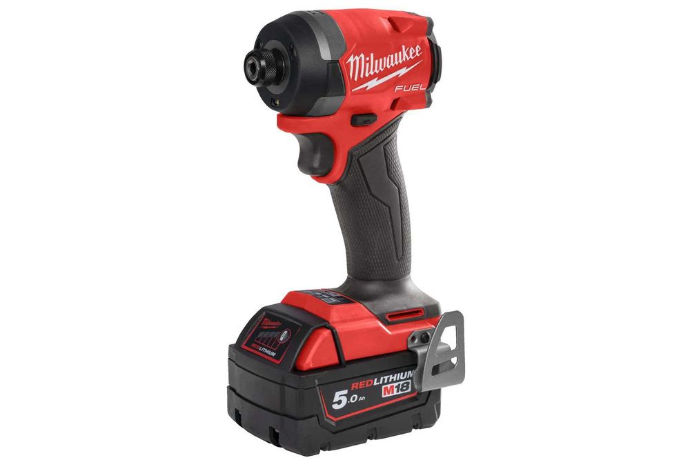 Комплект безжичен ударен гайковерт MilwaukeeM18 FID3+батерия и зарядно