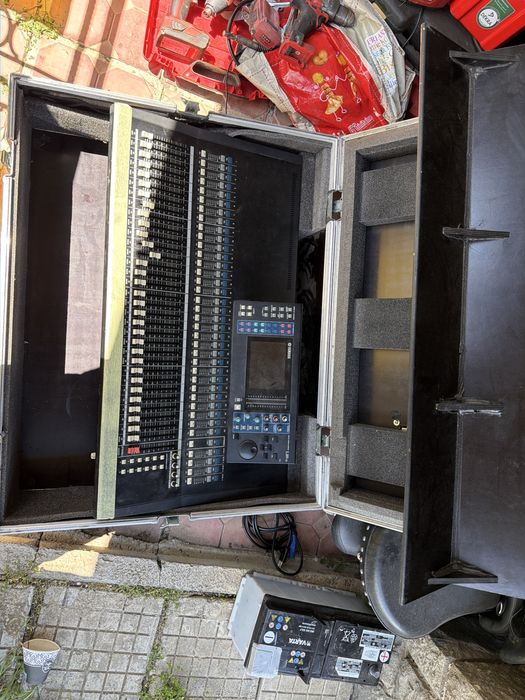 Миксер Yamaha LS9-32 с куфар