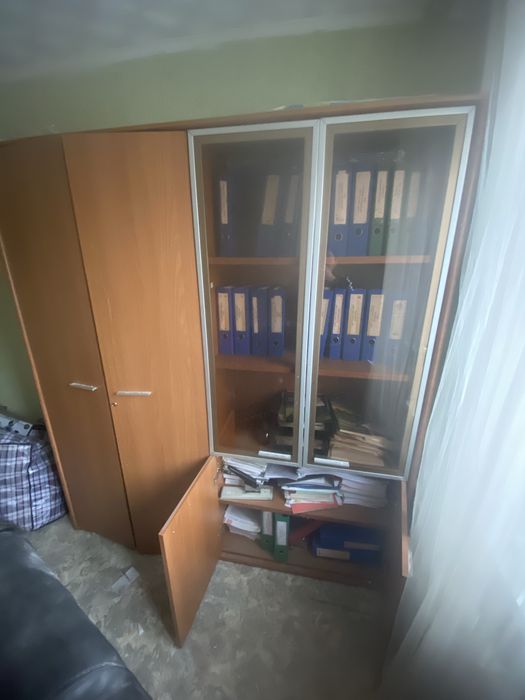 Шкаф деревянный