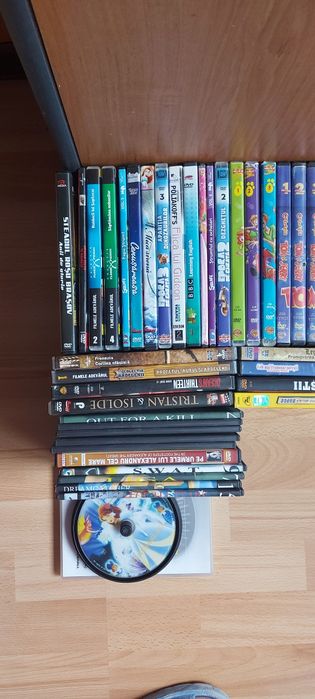DVD,desene animate și filme