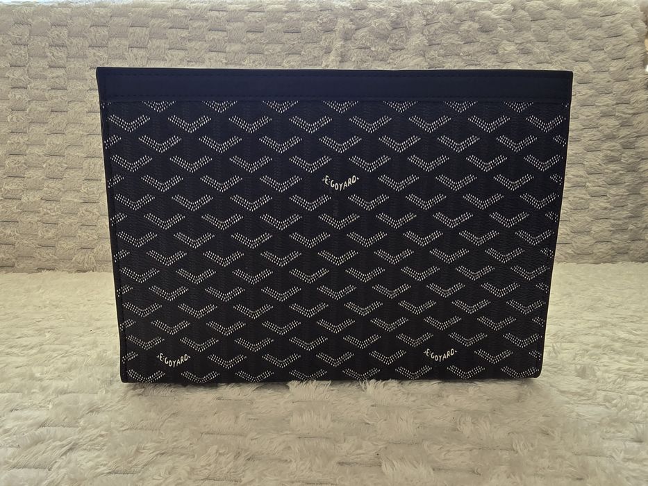 Мъжка чанта (клъч) Goyard