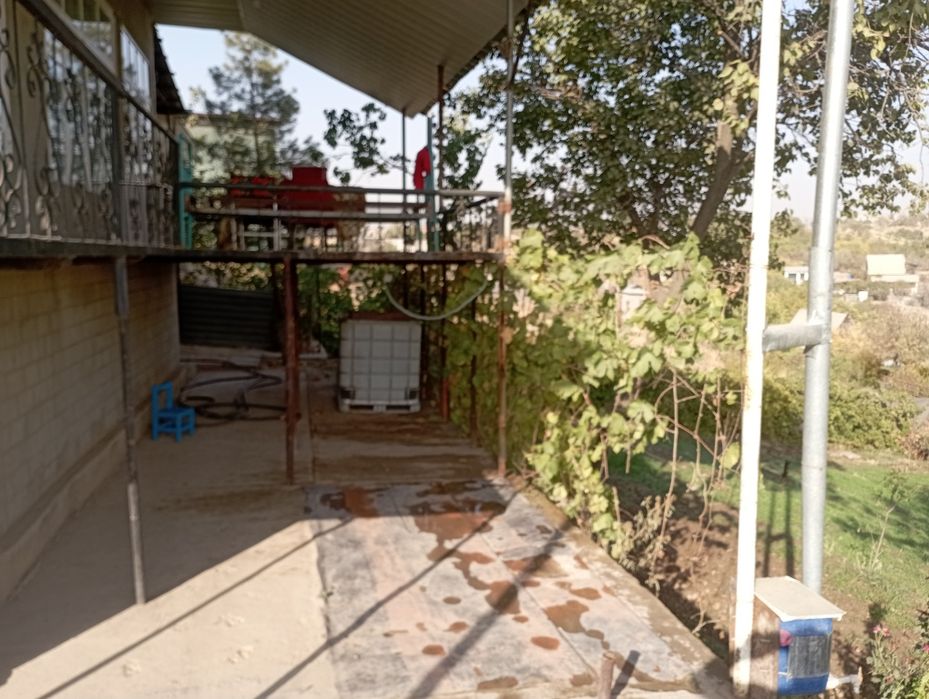 Dacha sotiladi 12 soʻtiq