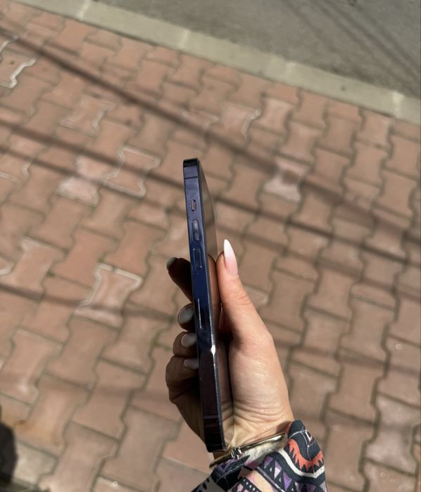 iPhone 14 pro purple