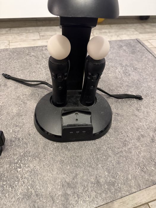 Set PS VR cu multe accesorii