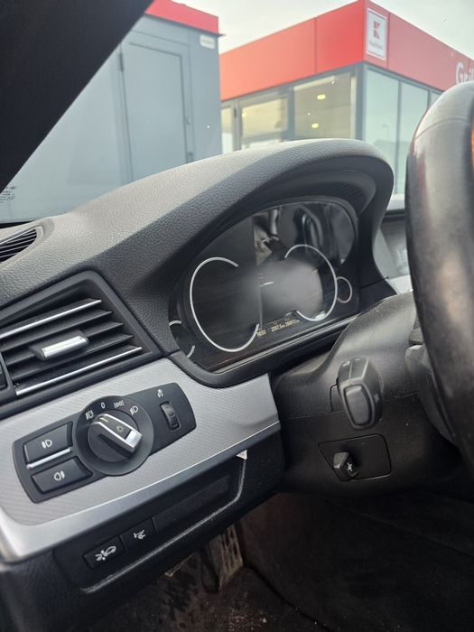 Bmw f11 520d 184cp, distr. Facuta, m-pack, int confort, distronic,etc