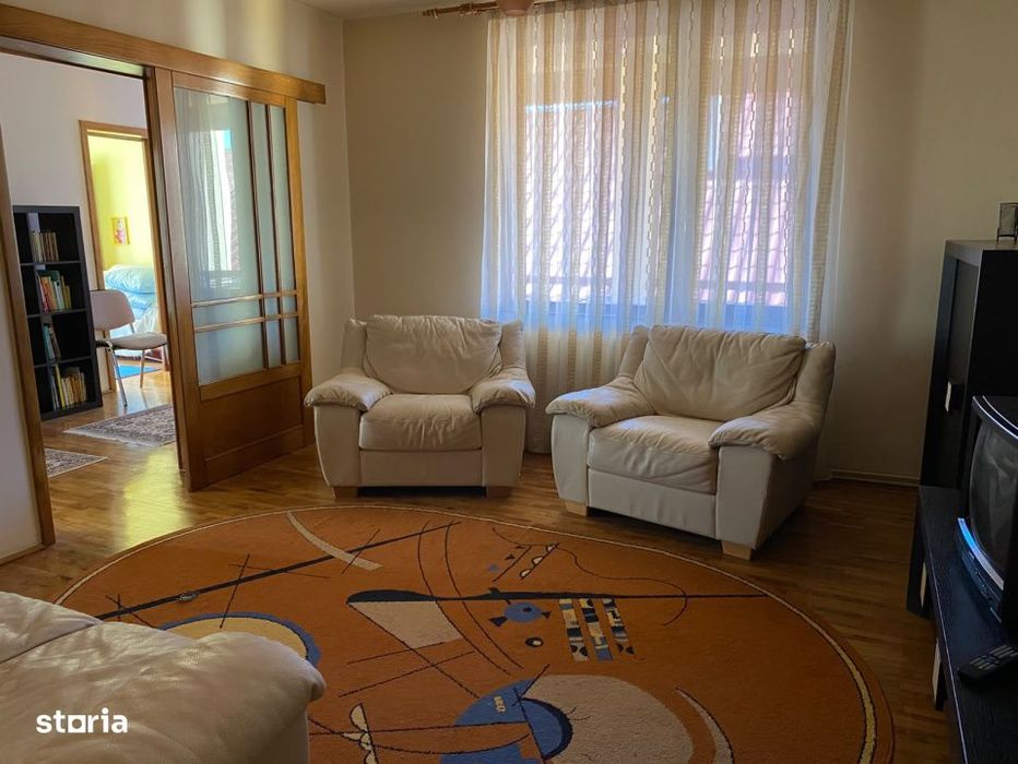 Casa cu 4 camere, 120 mp, zona Est