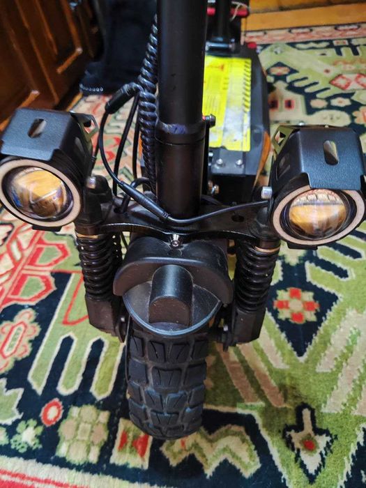 Электросамокат Skillmax, Model YF-005A