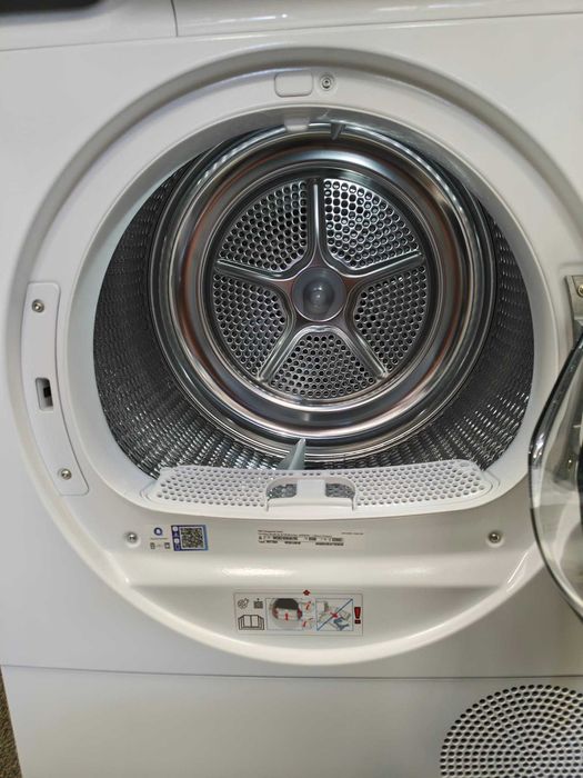 А+++ Чисто нова Сушилня с термопомпа Bosch-Бош 9 кг Серия 8 SelfCleaning Condenser