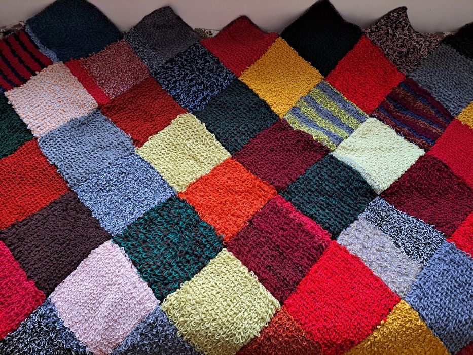 Покривки за легла 2 броя. Цветни, ръчно изработени фъкани.