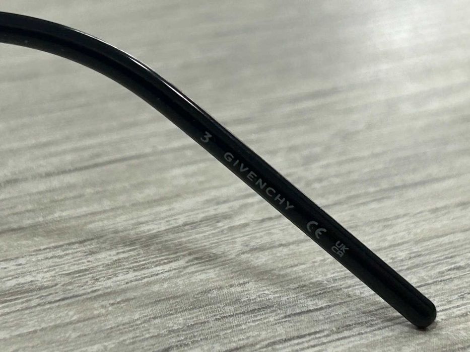 Дамски слънчеви очила GIVENCHY GV40107U