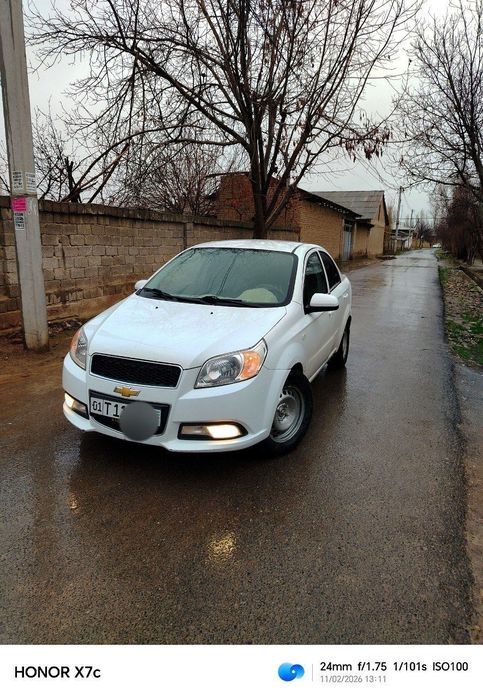 Nexia 3 sotiladi 6700$