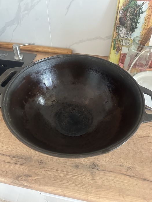 Чугунный казан прода