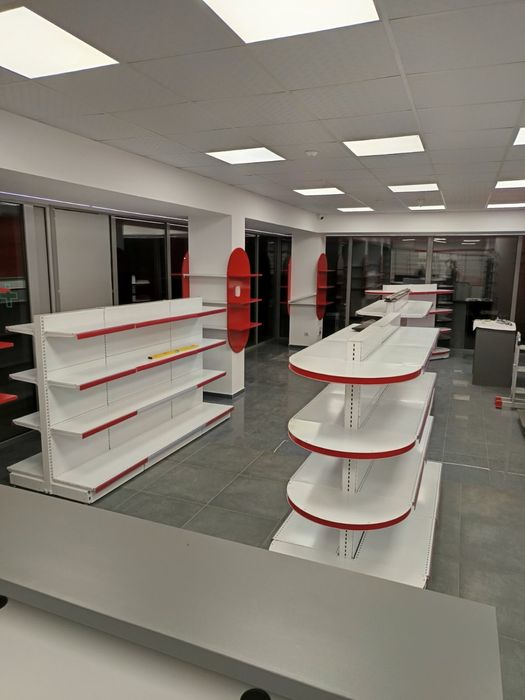 Заоблени рафтове за островен стелаж - гондола.