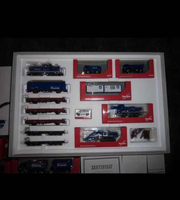 Märklin, Herpa, Kibri Смесена строителна компания Hochtief