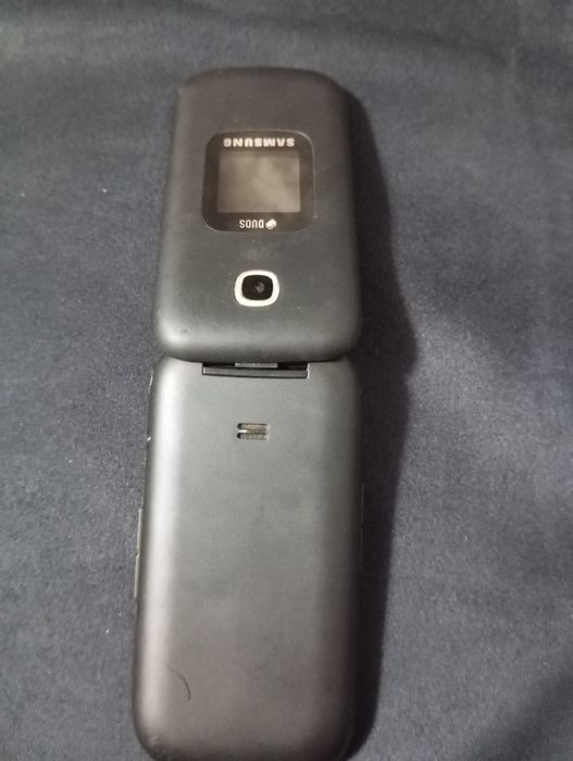 Самсунг Duos  Кнопочный телефон