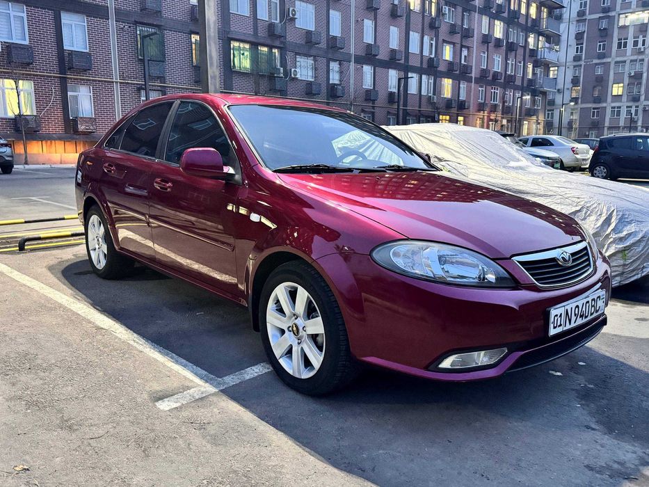 ПРОДАЁТСЯ своя Gentra - 2015, 85000км, без дтп и крашенных мест