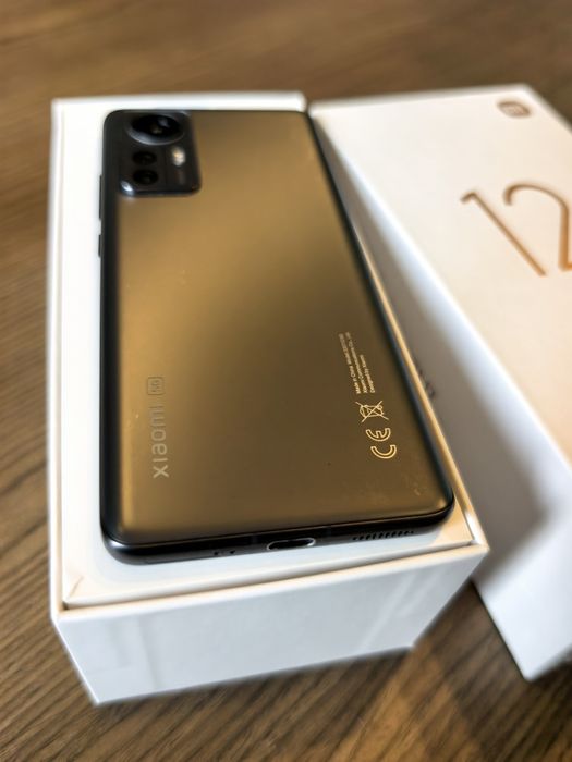 Xiaomi 12 (8/256 Dual SIM) Gray (перфектен от емаг)