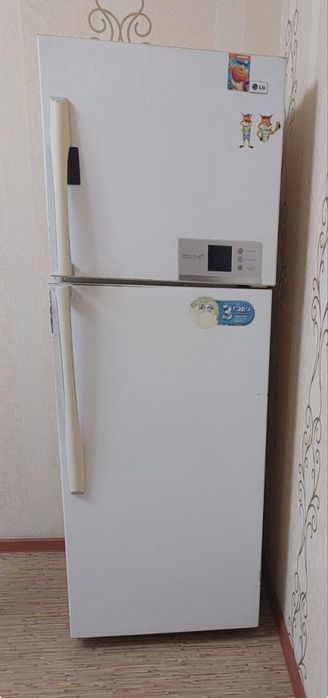 Холодильник LG. Мұздатпайды