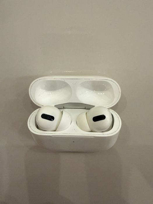 Слушалки AirPods Pro