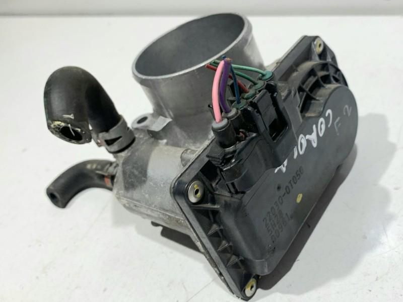 Clapeta acceleratie Toyota Corolla 22030-0T050 1.6 benzina 1ZRFAE