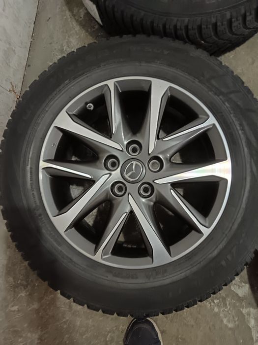 Set jante aliaj prindere 5x114.3 et 45 cu anvelope iarna 225/65/17 mazda kia Hyundai Renault Dacia