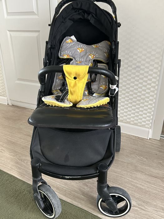 Коляска сатам срочно