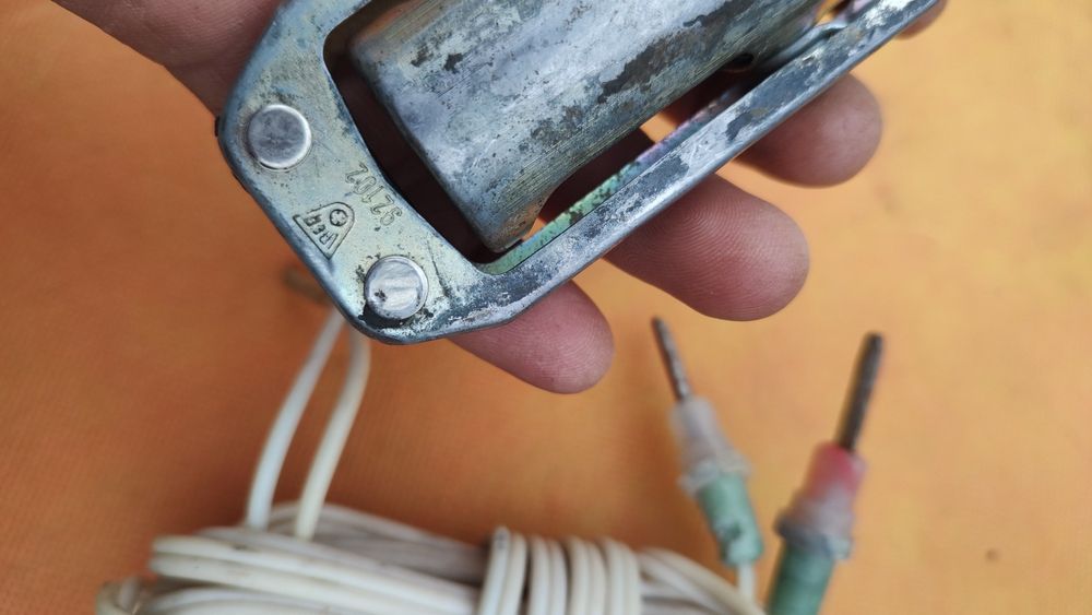 Lampa auto tip clemă de parcare 12 V   epocă