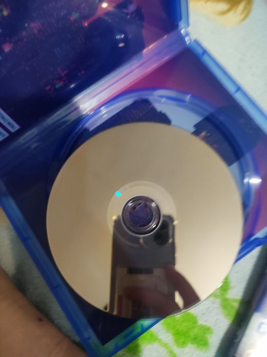 Две игры  на playstation 5и 4