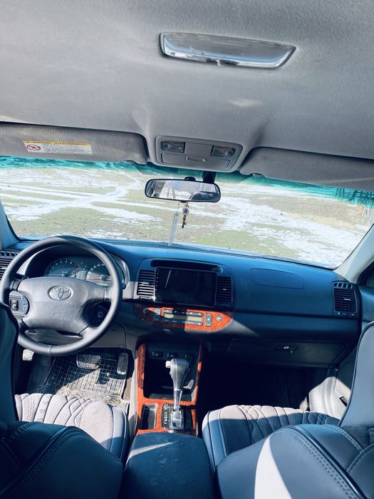 Тайота камри с гарентий