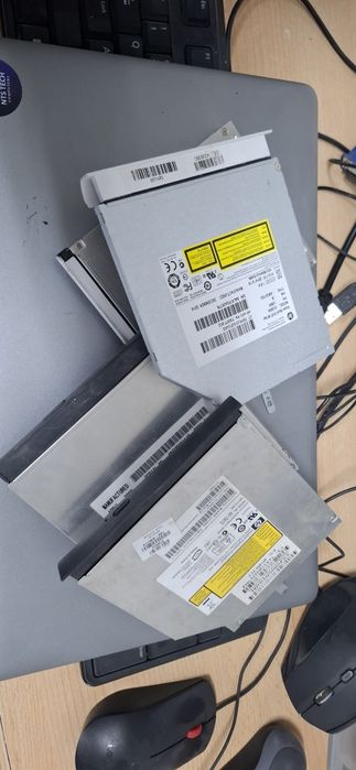 Lot carcase pc vechi si componenete