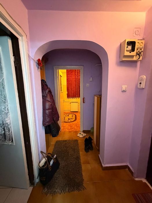 Închiriez apartament