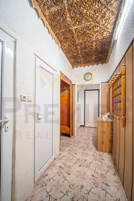 Продава се Тристаен апартамент в Варна, Младост 1 - 60 кв.м за 2084 €/кв.м - Снимка #4