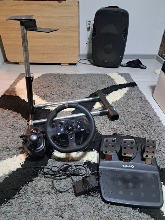 Vând Logitech G920 (volan + pedale) + stand pliabil din metal(no name)